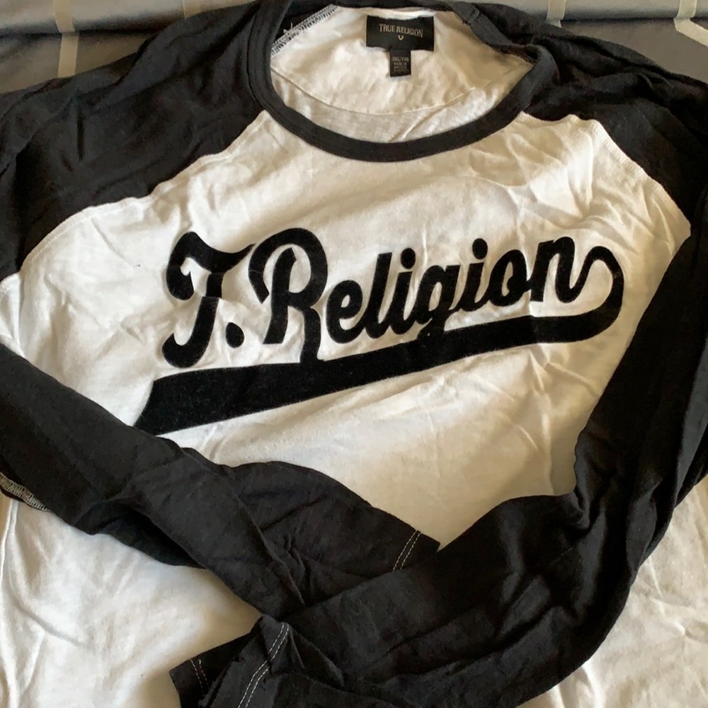 True Religion long sleeve shirt!